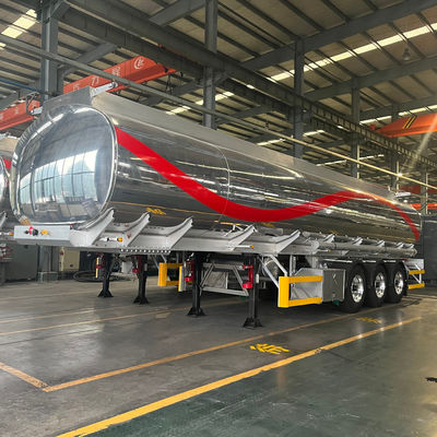 Le train de débarquement standard de 28 tonnes 3 essieux 25-60 CBM réservoir de carburant en alliage d'aluminium semi-remorque