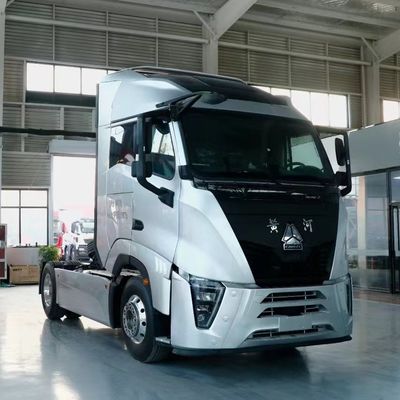570 ch Sinotruk Huanghe X7 4X2 Euro 6 Suspension pneumatique Tracteur à transmission automatique