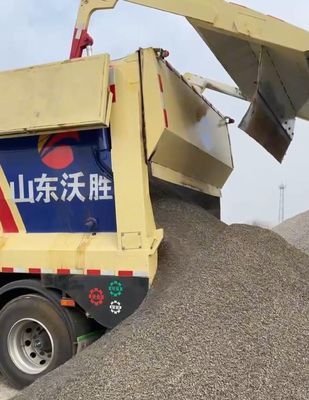 Semi-remorque à décharge arrière avec décharge automatique par courroie de traction et charge utile maximale de 30 à 60 tonnes