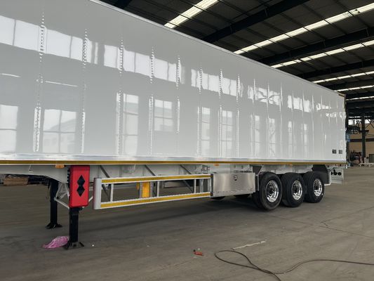Q345B / T700 Voiture semi-remorque réfrigérée à trois essieux à poutre principale en acier pour le transport de marchandises