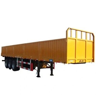 Semi-remorque en acier pour 3 essieux Capacité maximale de 100 tonnes Clôture en carton métallique Selon le client