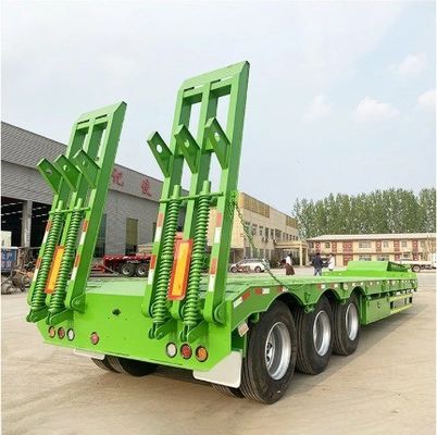 Charge utile maximale 30000 kg Semi-remorque pour le transport d'excavatrices et d'équipements de construction