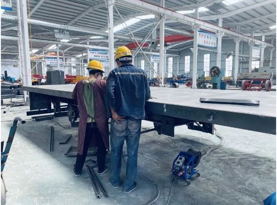 3 essieux 4 essieux hydraulique en forme de U, camion à semi-remorque arrière avec système de freinage à double ligne