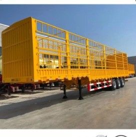 3 essieux 4 essieux 12 roues 40-80T Semi-remorque à clôture pour le transport du bétail et des marchandises