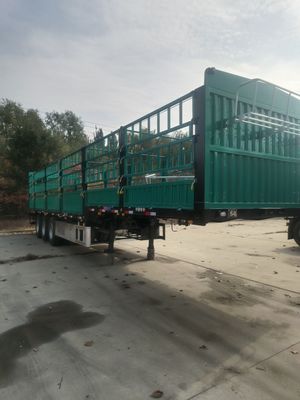 12400X2500X3650mm Tri-axe de clôture de chargement de la remorque de transport d'animaux de clôture de semi-remorque