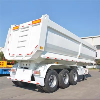 Requête du client Tri axle remorque à bascule avec conception personnalisée et axe de 13/16 tonnes
