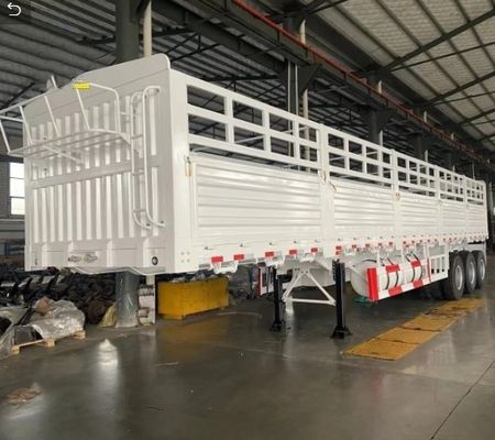 Camion-remorque hautes clôtures d'élevage d'animaux d'élevage de bétail de stock de fret semi-remorque à 3/4 axe