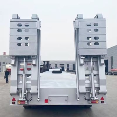 Semi-remorque à lit bas robuste et durable pour le transport de gros équipements de construction