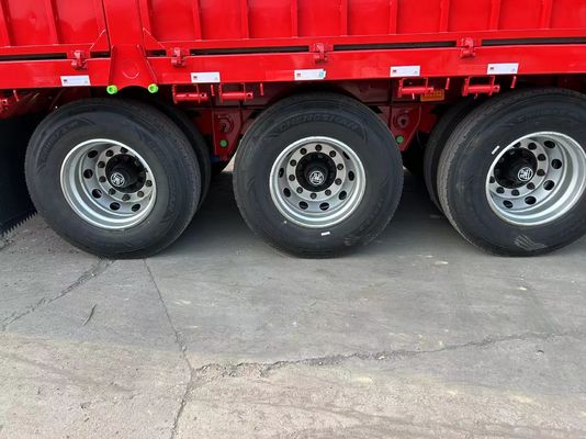 Trailers pour le transport du bétail à trois essieux 20-40 tonnes