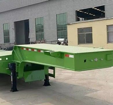 150 tonnes de chargement maximal Lowboy Semi-remorque basse pour le transport lourd personnalisable