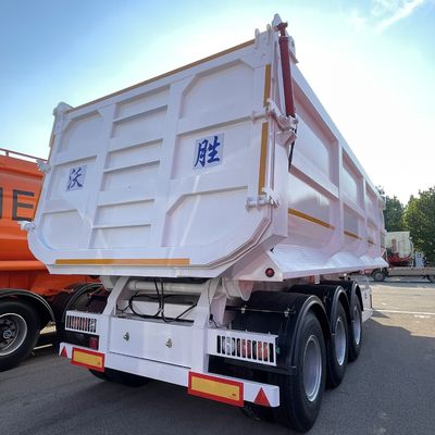 Camion à décharge arrière à 3 essieux à bascule pour la construction