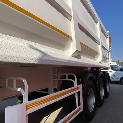 Camion à décharge arrière à 3 essieux à bascule pour la construction