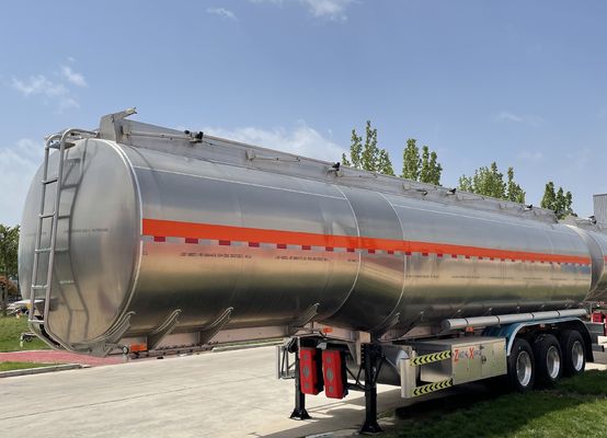 WS Shandong personnaliser 55cbm camion de carburant remorque en Afrique avec charge utile maximale de 60 tonnes
