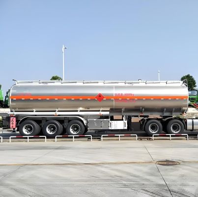 Transporteur de carburant à axe standard Personnalisation de l'huile de carburant 3 axes réservoir en alliage d'aluminium semi-remorque