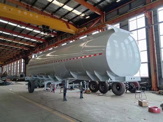Trailer de réservoir en alliage d'aluminium d'acier inoxydable Charge utile maximale 30000 kg pour le transport de liquides