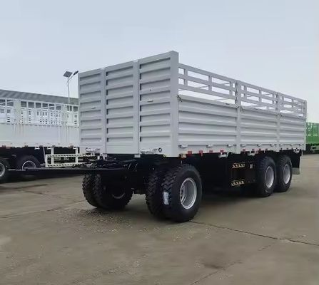 40-100 tonnes de matériel d'acier à barre de traction Clôture à remorque pleine avec système de suspension mécanique
