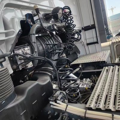 510 chevaux 840 chevaux 16 AMT engrenage diesel Sinotruk Sitrak C9H 4X2 Tracteur remorque avec EURO 6