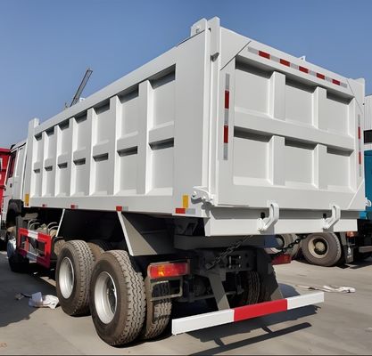 SINOTRUCK HOWO 4x2 6x4 8x4 Cylindre hydraulique pour 2 passagers