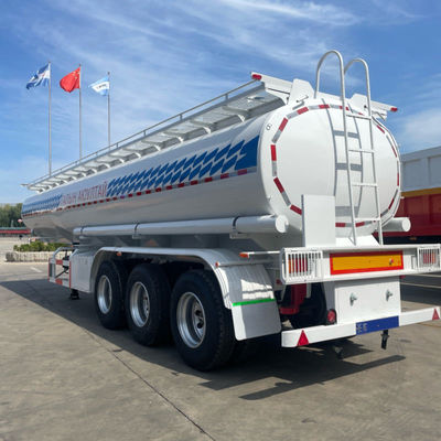 Charge utile maximale 60000 kg 3 essieux réservoir semi-remorque pour le transport d'huile de pétrole à basse tension