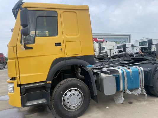 Numéro de pneu utilisé Sinotruk HOWO Sitrak 4*2 6*4 Tracteur lourd Camion Tête de tracteur