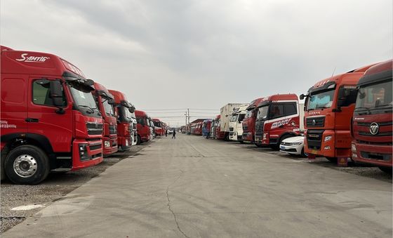 4 6L Capacité moteur Camions tracteurs légers utilisés pour un transport en douceur et facile