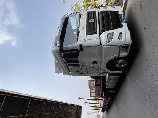 C' est un camion de traction C7H.