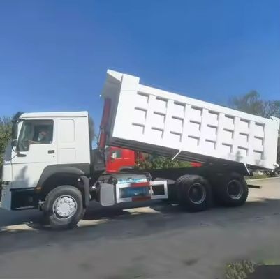 Truque de décharge HOWO 6X4 d'occasion pour l'exploitation minière en Russie