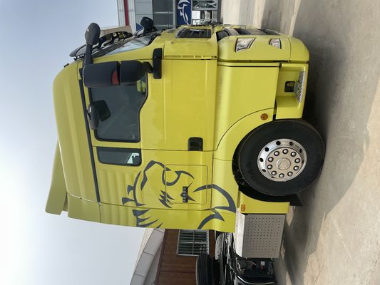 430 chevaux Lhd Rhd Sinotruck Sitrak camions tracteurs 4x2 camions tracteurs usagés pour 3 passagers