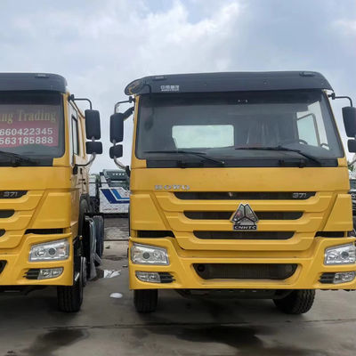 Deux rangées de sièges utilisés dans des camions tracteurs légers pour un transport économique