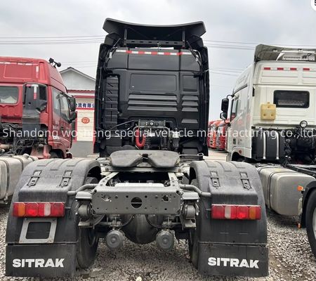 Howo Tractor Trucks 540 HP T7H 6x4 avec système multimédia et 2 numéros de changement arrière