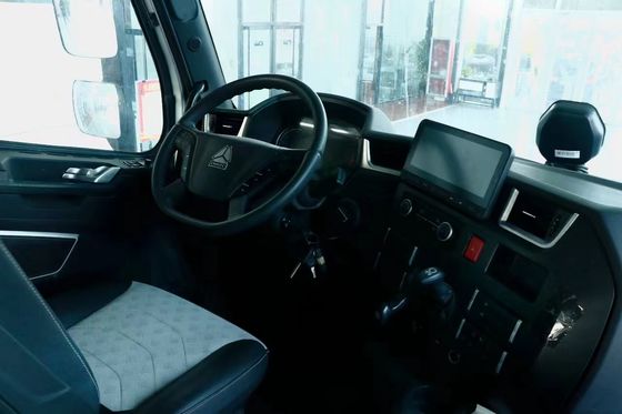 570 ch Sinotruk Huanghe X7 4X2 Euro 6 Suspension pneumatique Tracteur à transmission automatique